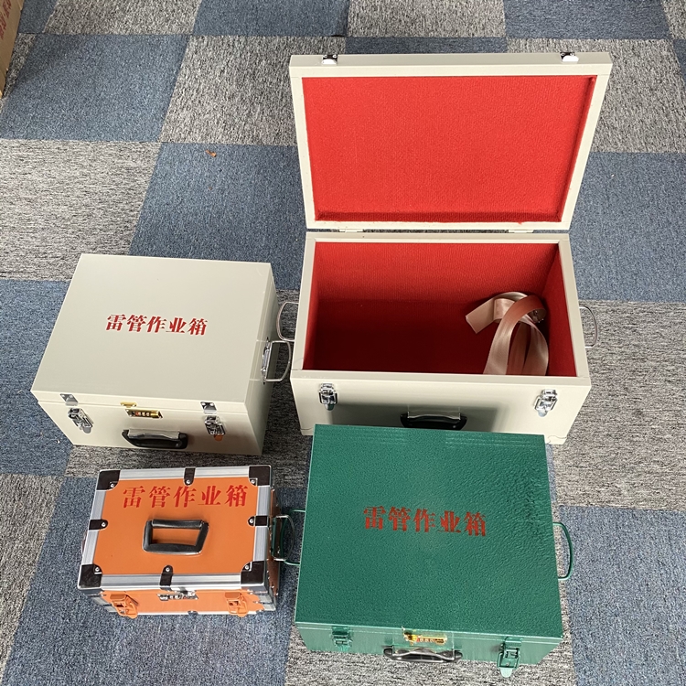 尖扎爆破工程作业箱如何选择？玻璃钢与传统材质的全面对比
